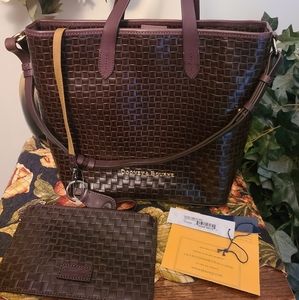 🦋🌸 Dooney Lilliana woven embossed leather tote